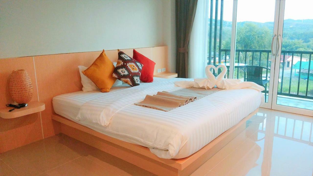 The Beach At Klong Muang Exterior foto