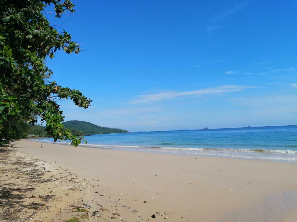 The Beach At Klong Muang Exterior foto